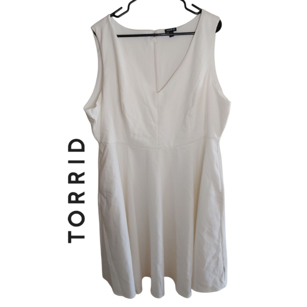 Torrid White V Neck Dress With Pockets